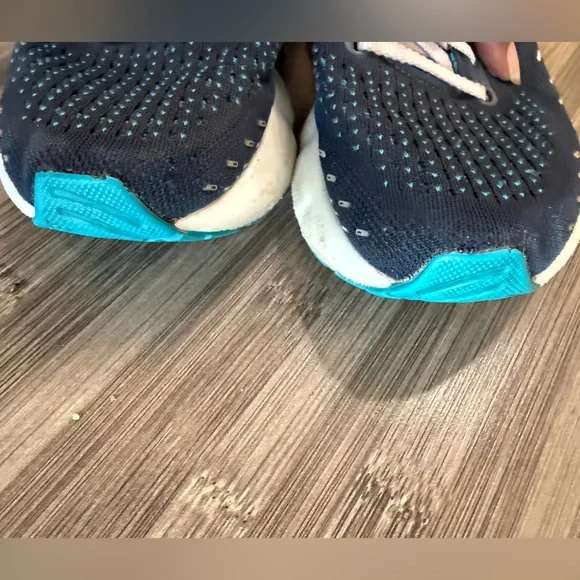 Brooks Kids Shoes - Blue and White - Picture 3 of 7